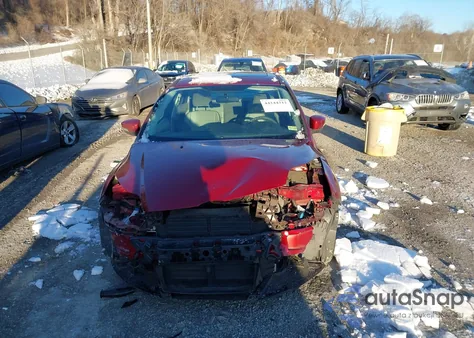 2013 Ford Focus Se z USA, uszkodzony, nr VIN 1FADP3F26DL148977